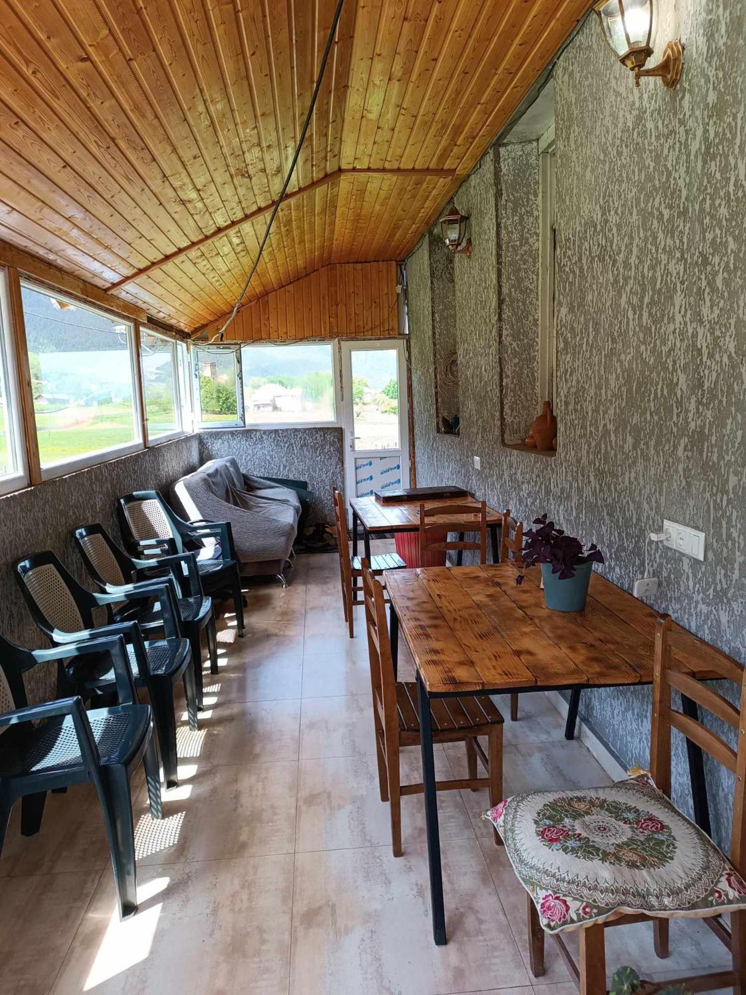 Guest House In Zhabeshi Lali Εξωτερικό φωτογραφία